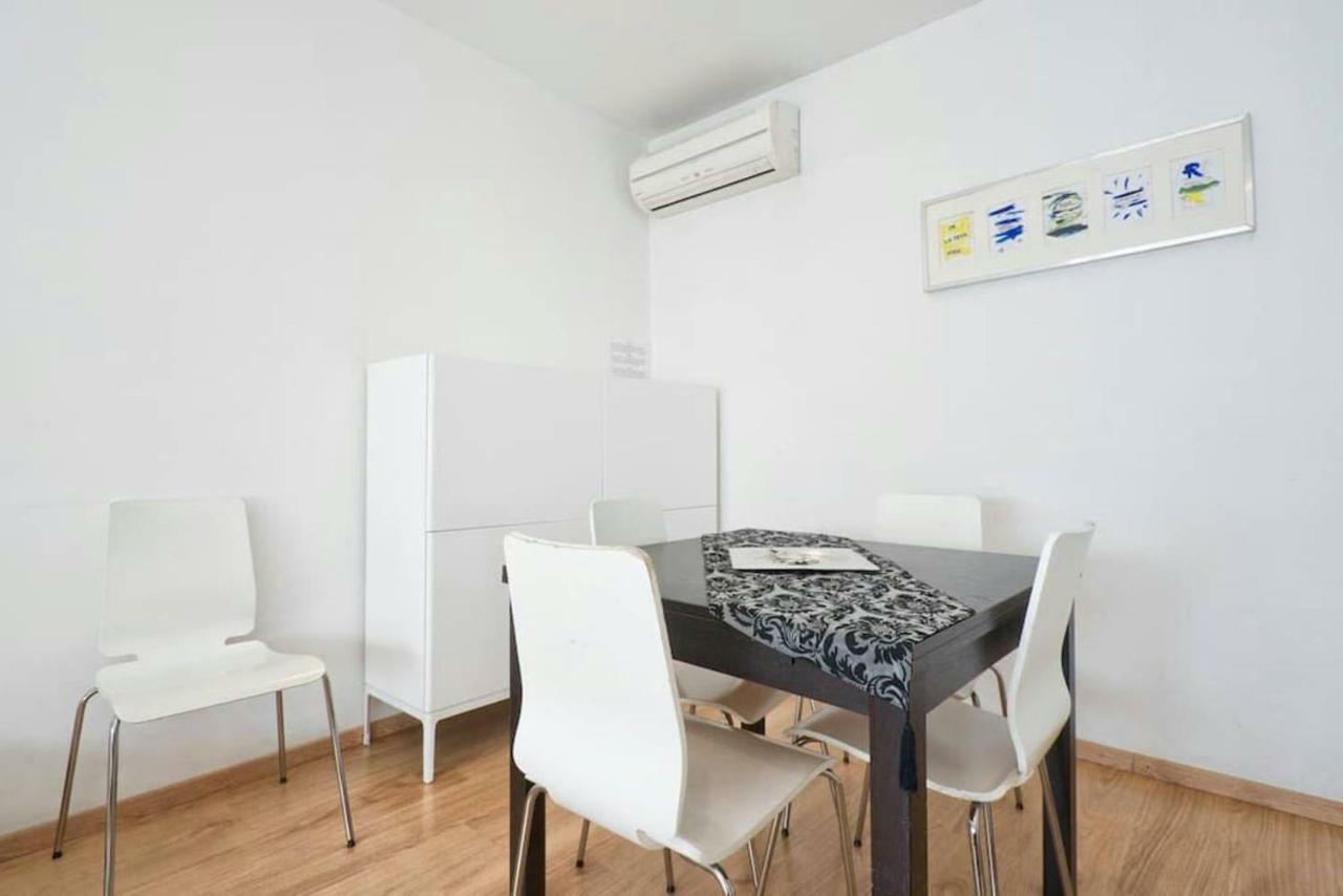 Apartamento Noemi Барселона Екстер'єр фото